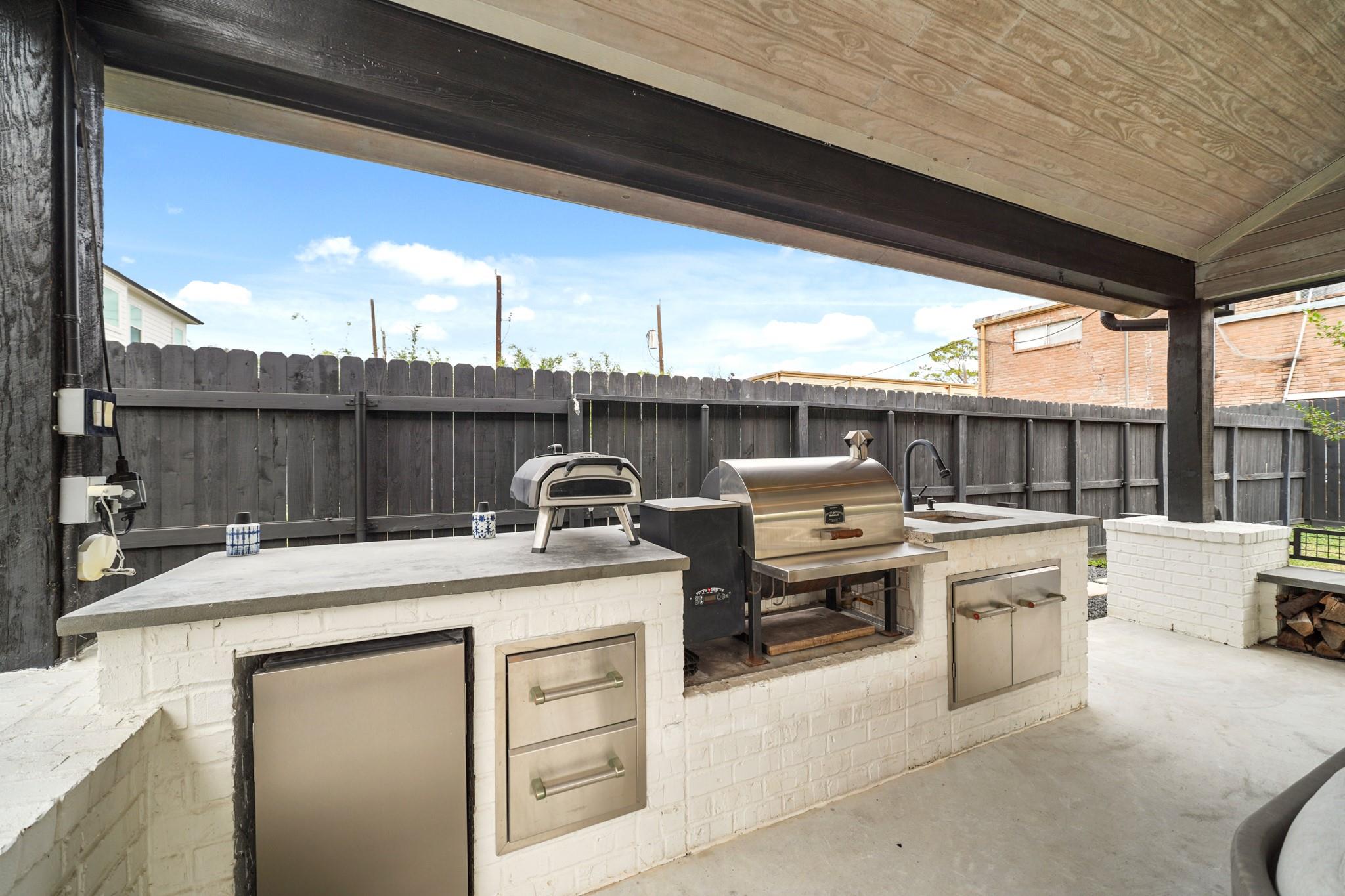 2812 Old Pecan Grove Lane