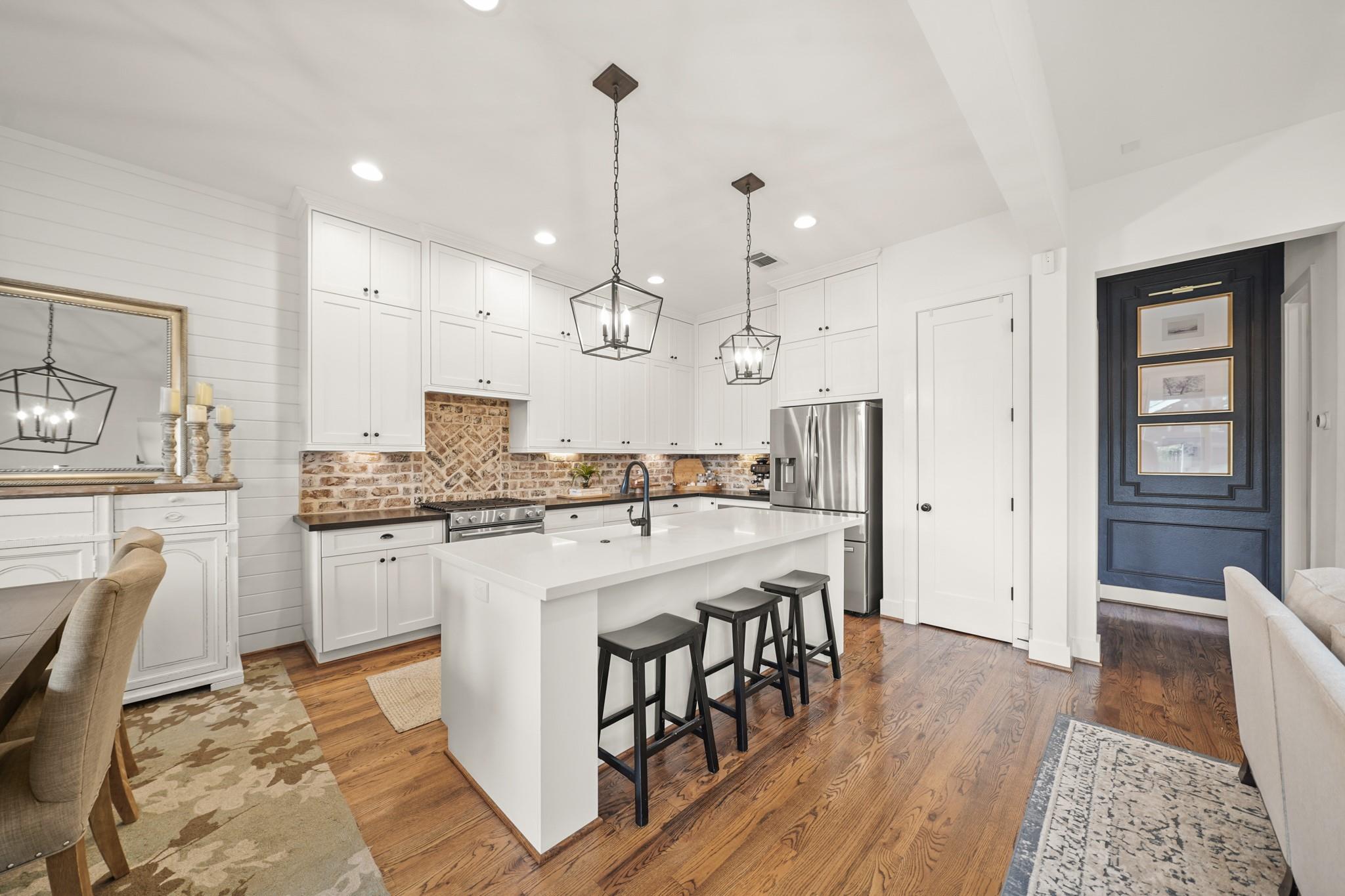 2812 Old Pecan Grove Lane