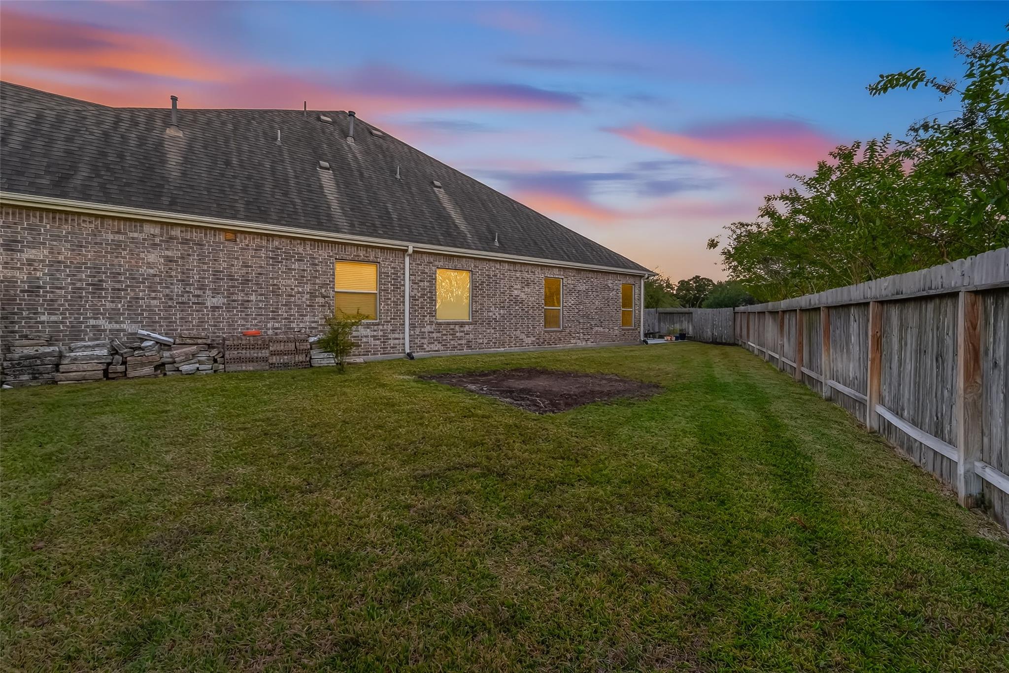 4219 Sycamore Point
