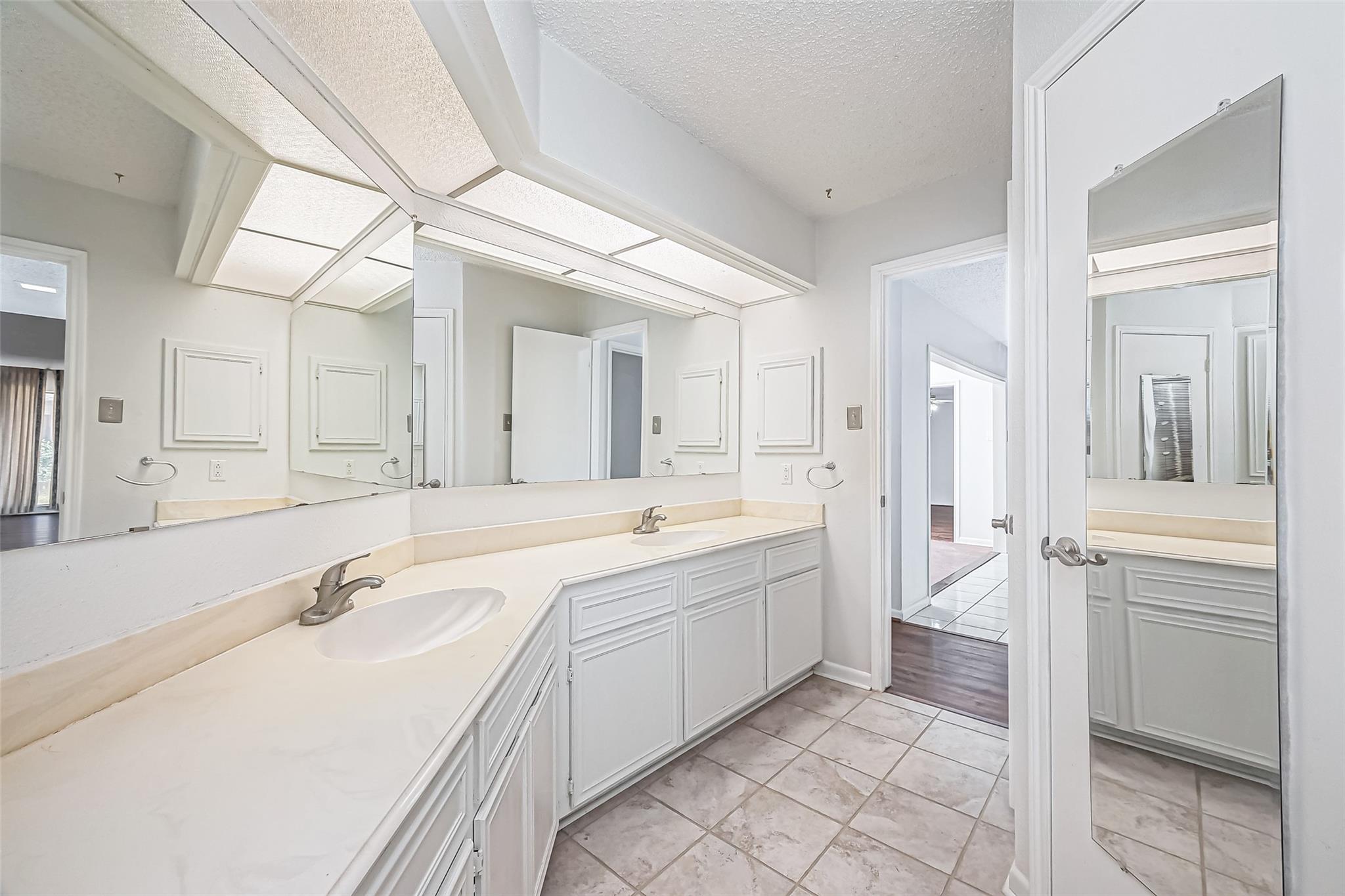 15030 Saint Cloud Drive