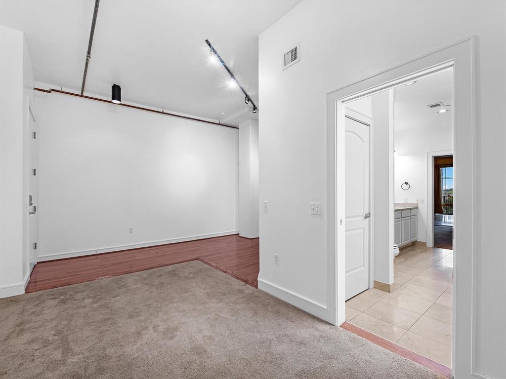 1616 Fountain View # 409