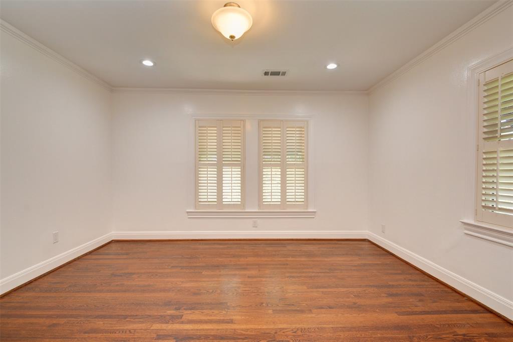 3245 Locke Lane