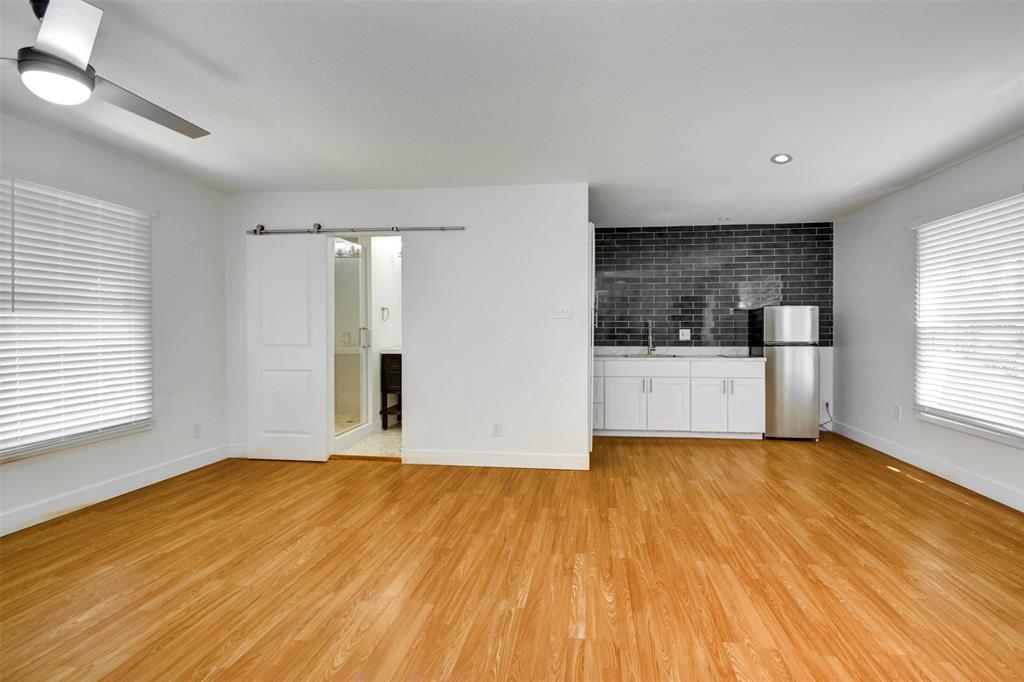 3245 Locke Lane