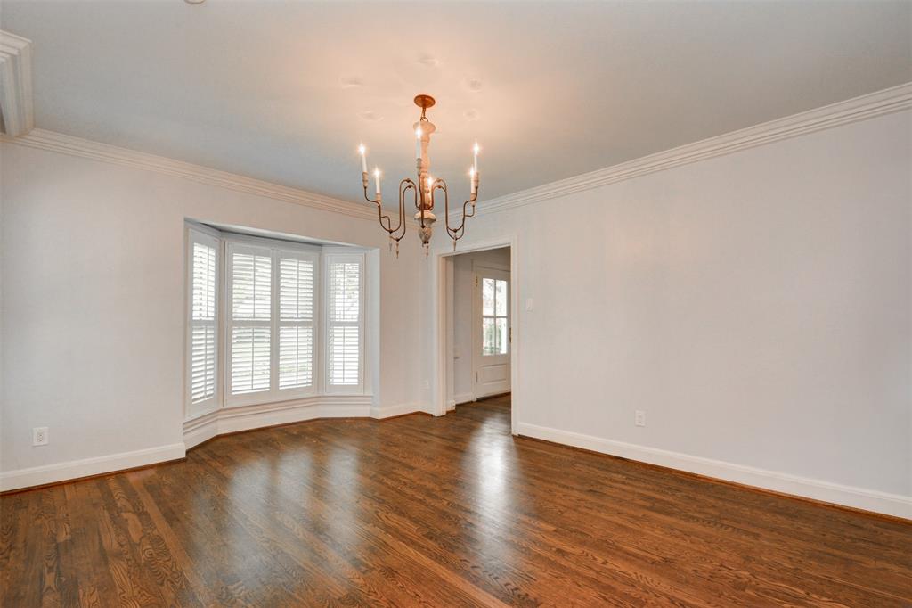 3245 Locke Lane