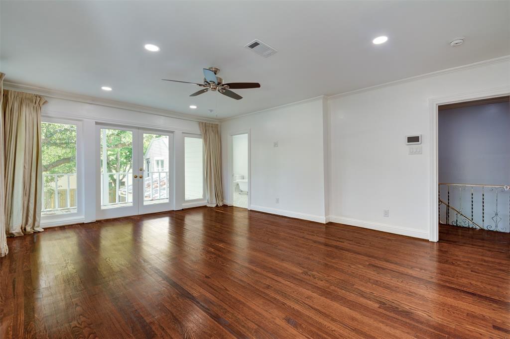 3245 Locke Lane