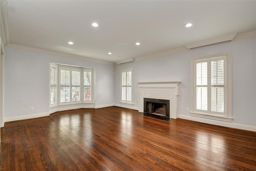 3245 Locke Lane