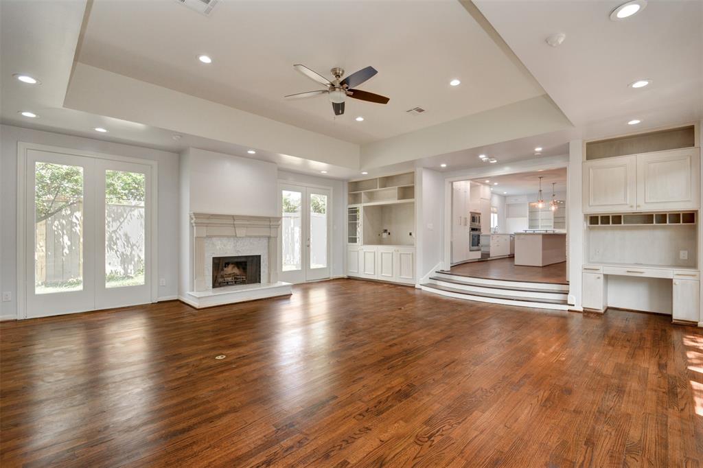 3245 Locke Lane