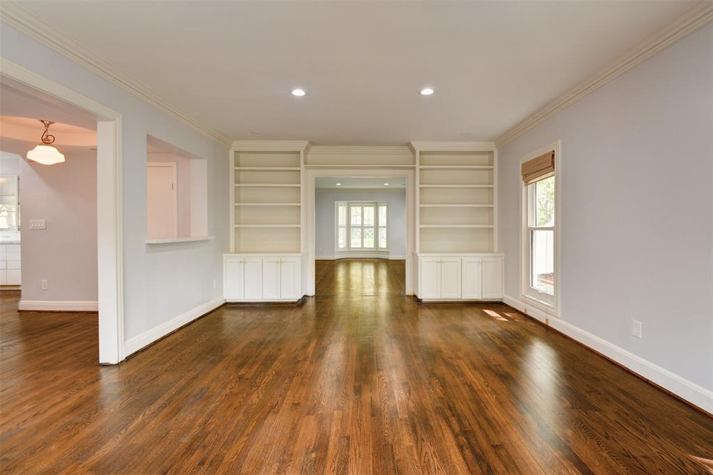 3245 Locke Lane