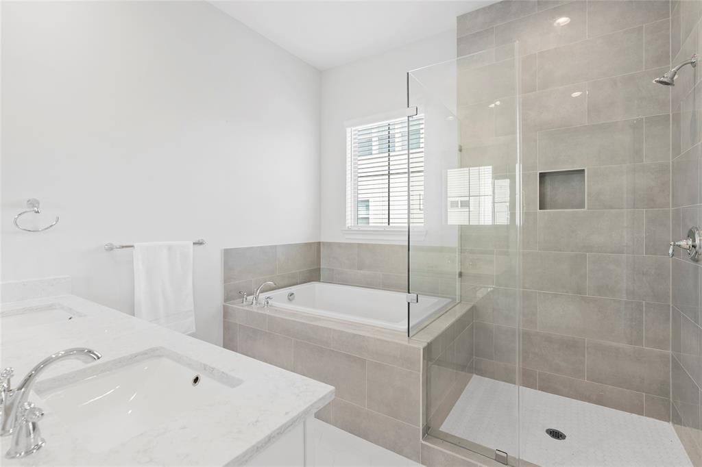 2215 W Fall Run Park Drive