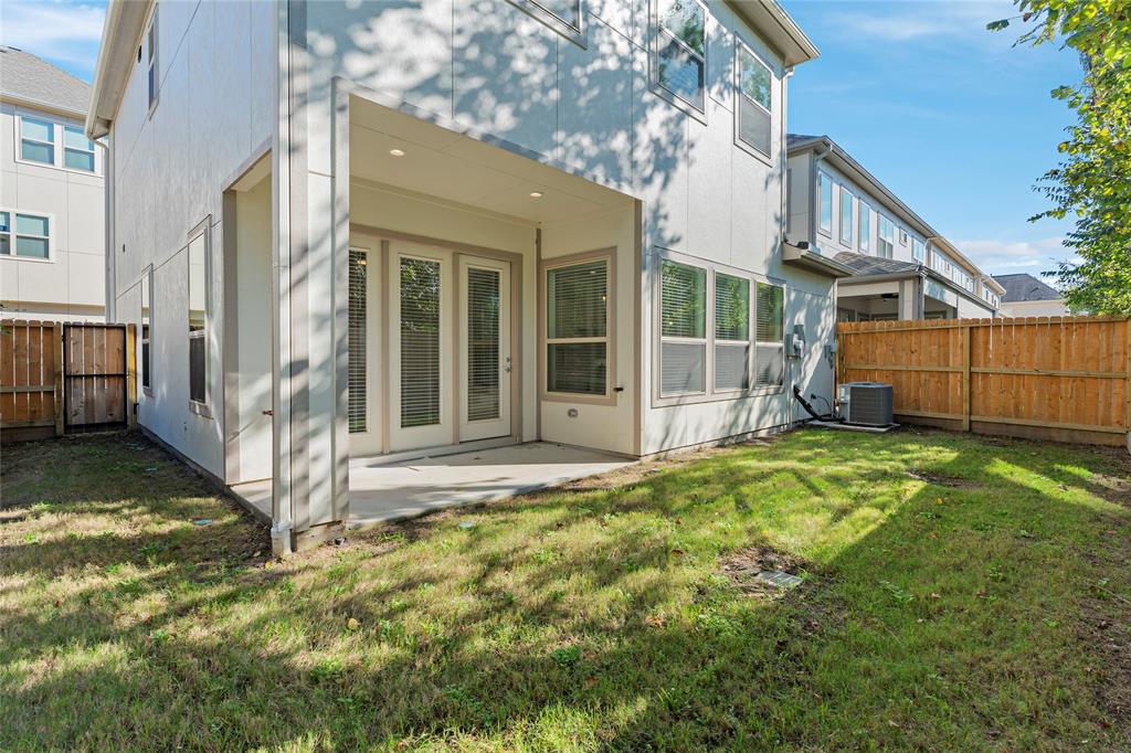 2215 W Fall Run Park Drive