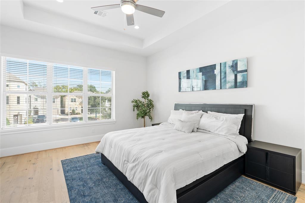 2215 W Fall Run Park Drive