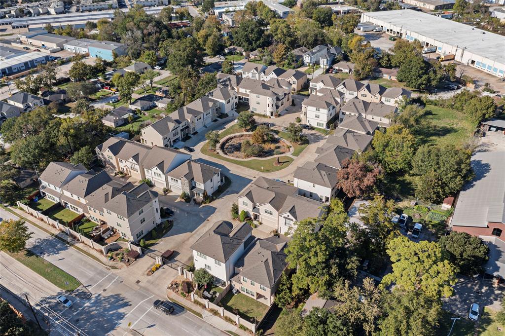 2215 W Fall Run Park Drive