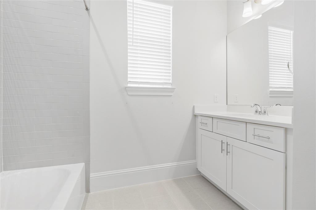 2215 W Fall Run Park Drive