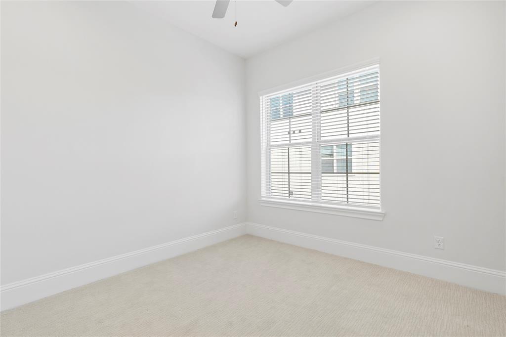 2215 W Fall Run Park Drive