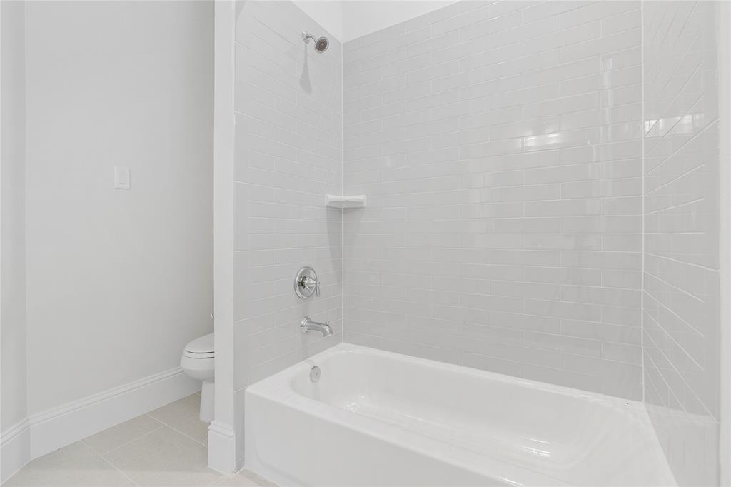2215 W Fall Run Park Drive