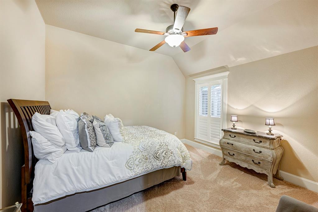 1729 Viking Drive