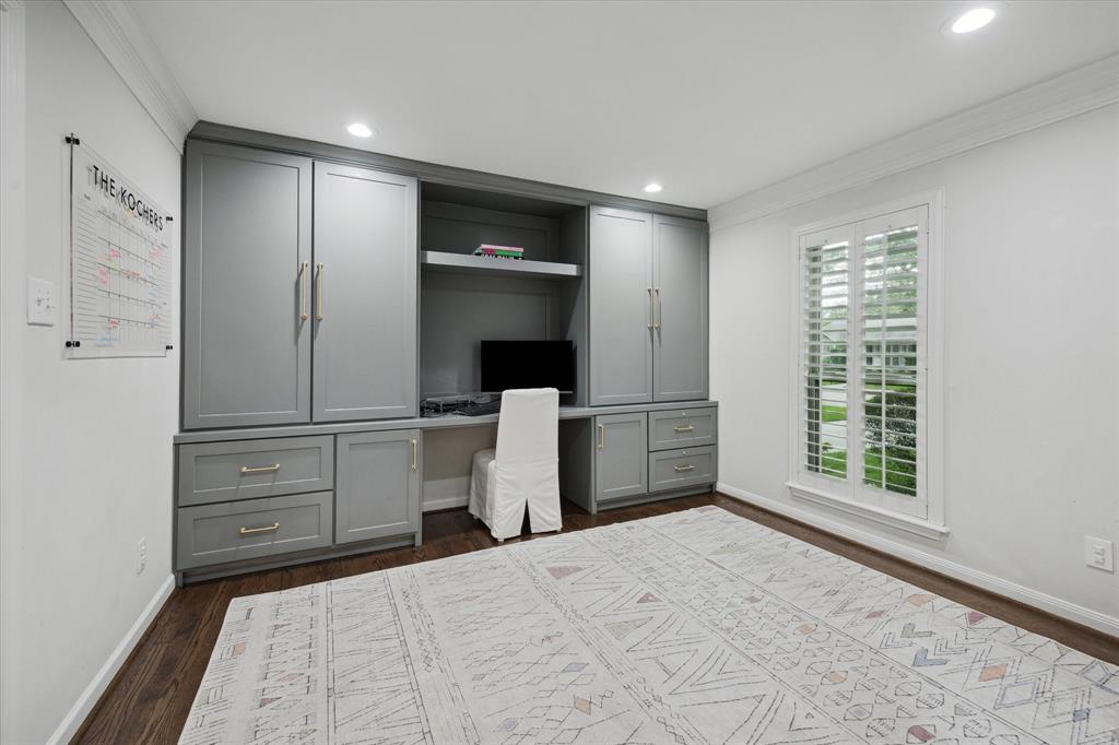 10043 Overbrook Lane