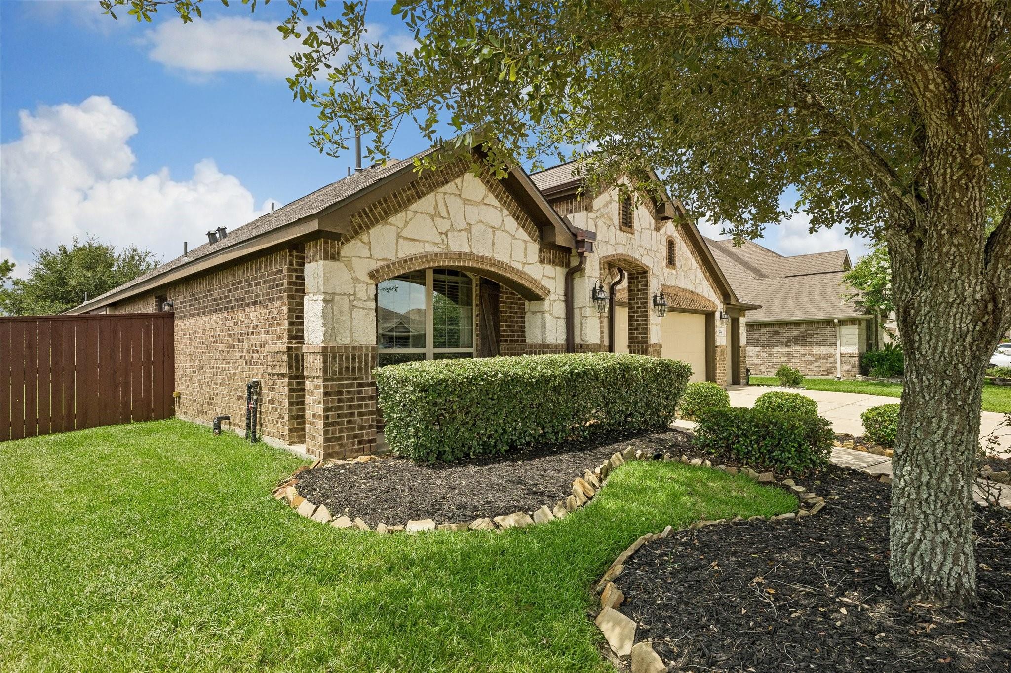 2204 Meadow Wind Drive