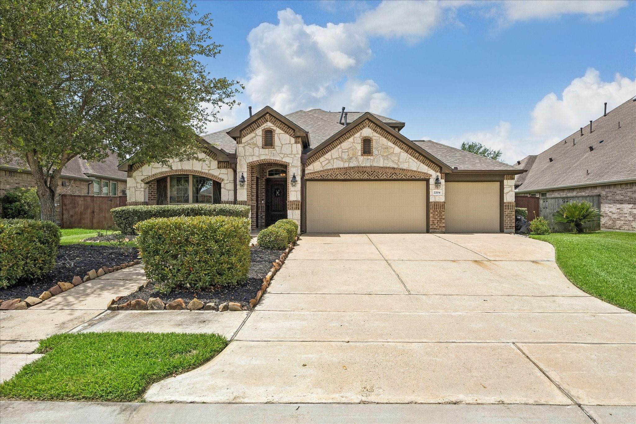 2204 Meadow Wind Drive