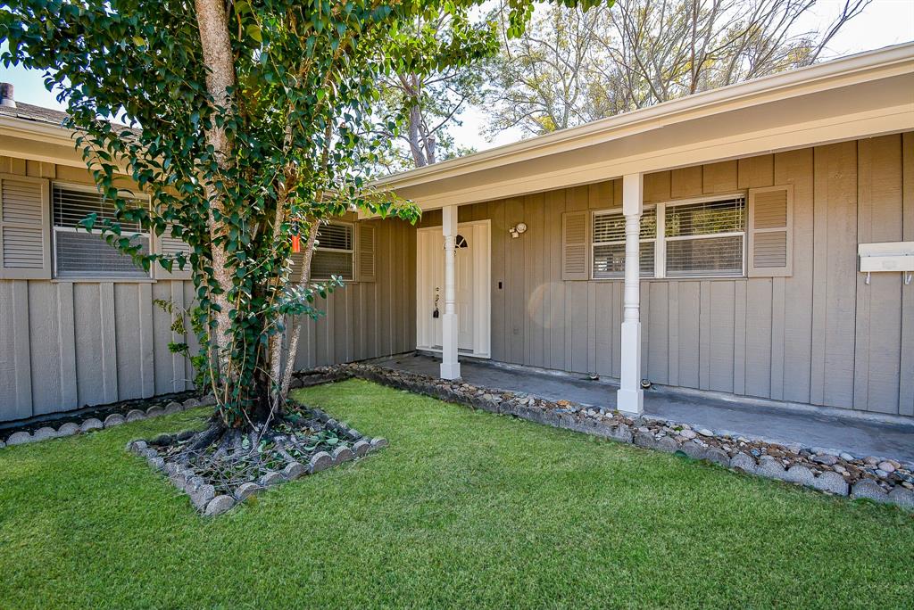 5119 Darnell