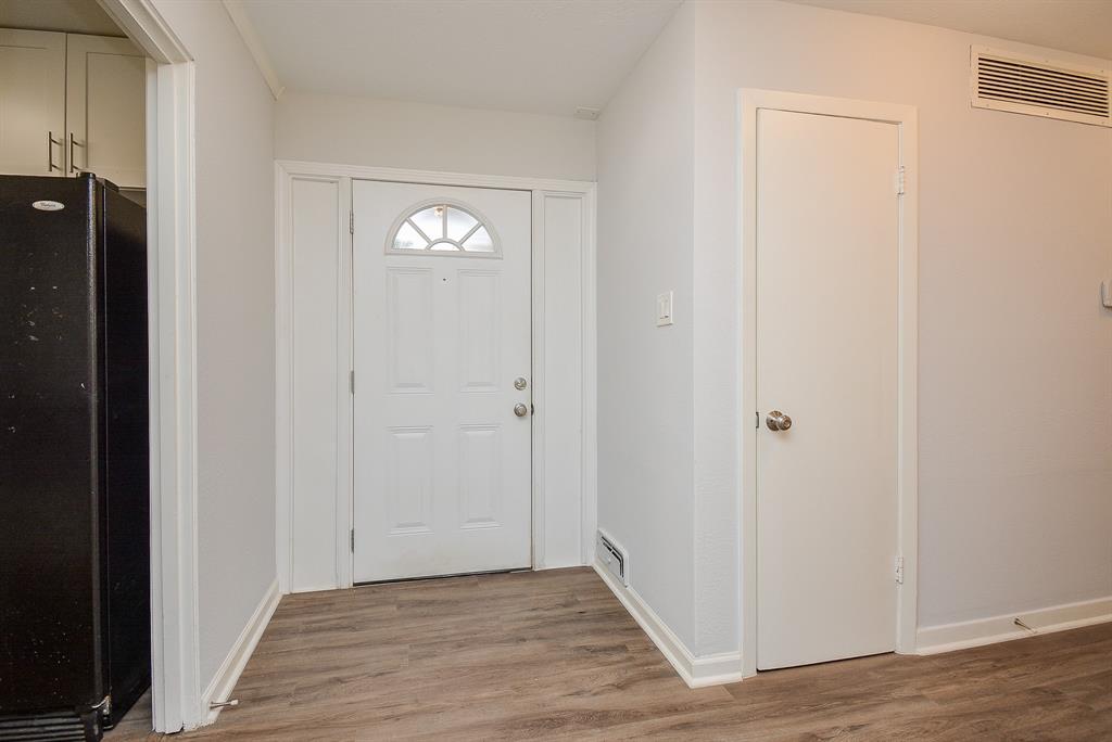 5119 Darnell