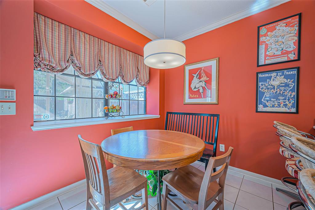11231 Chestnut Woods Trail