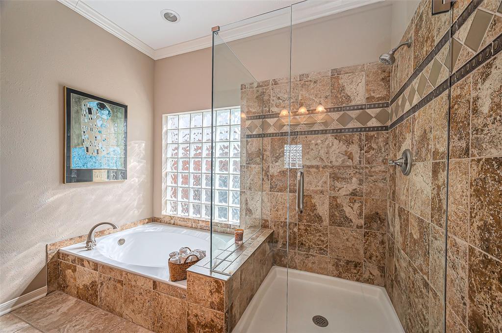 11231 Chestnut Woods Trail