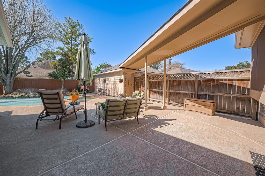 11231 Chestnut Woods Trail