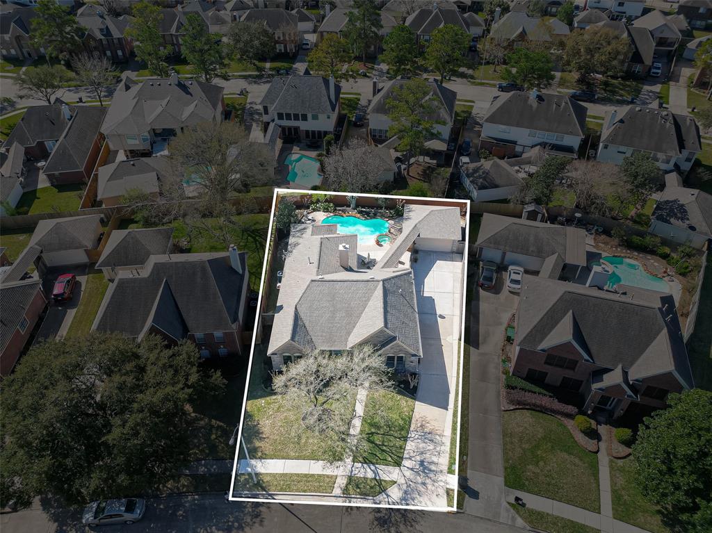 11231 Chestnut Woods Trail