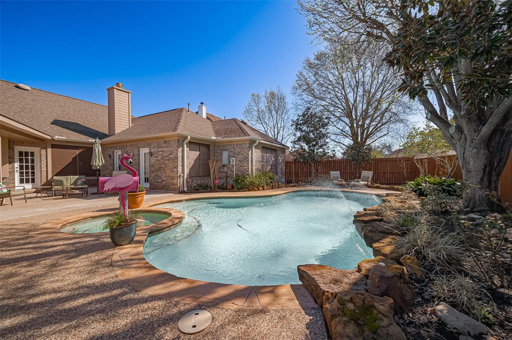 11231 Chestnut Woods Trail