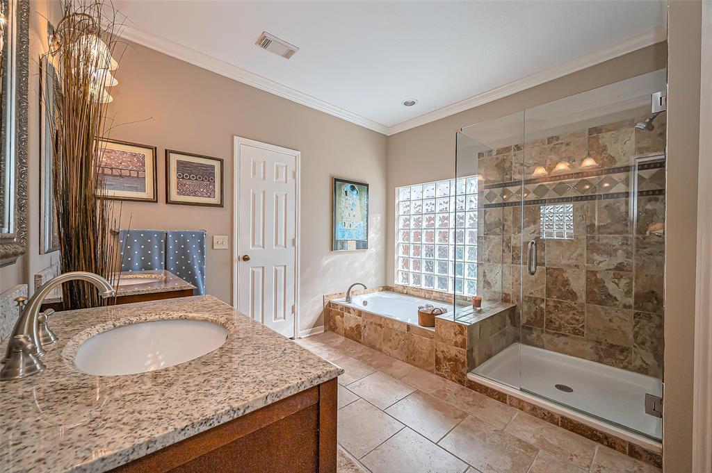 11231 Chestnut Woods Trail
