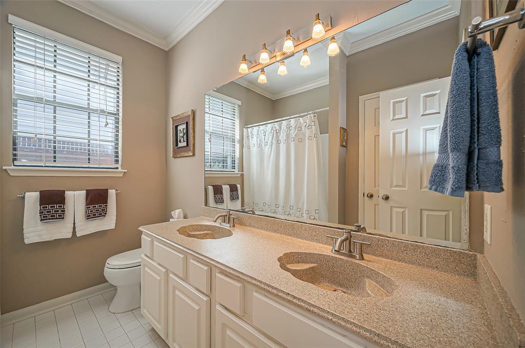 11231 Chestnut Woods Trail