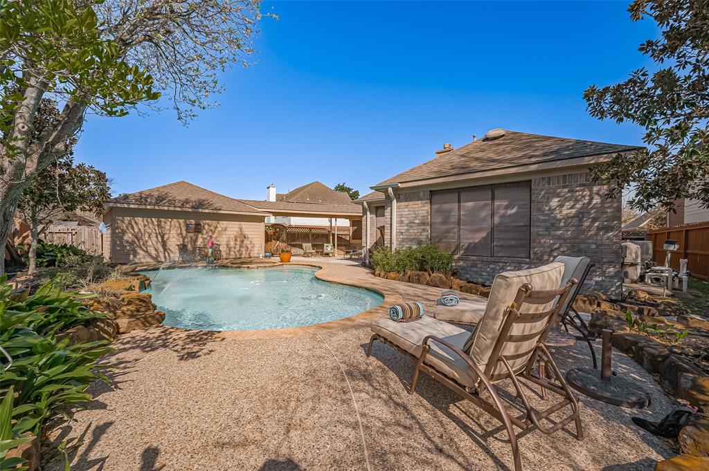 11231 Chestnut Woods Trail