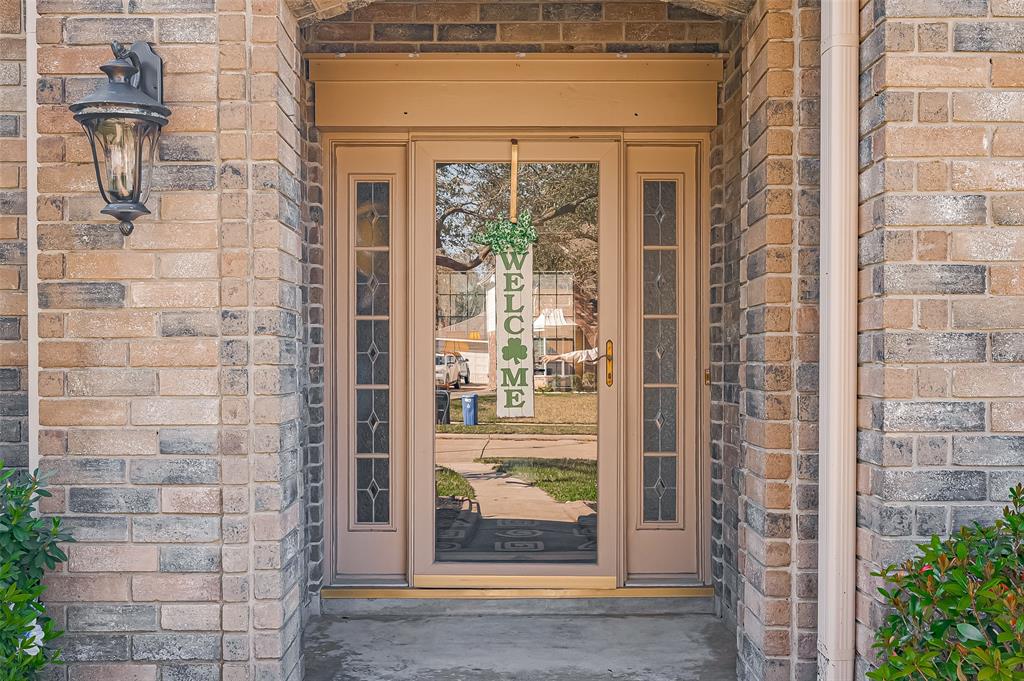 11231 Chestnut Woods Trail