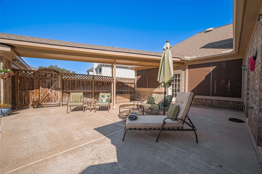 11231 Chestnut Woods Trail