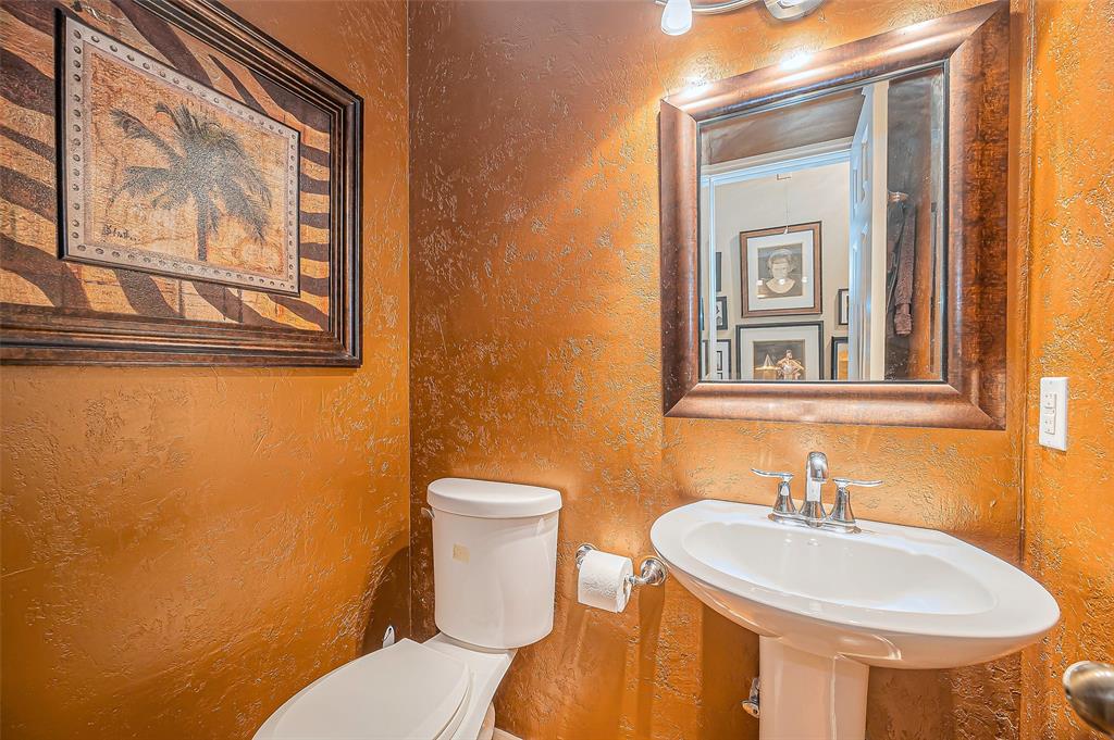 11231 Chestnut Woods Trail