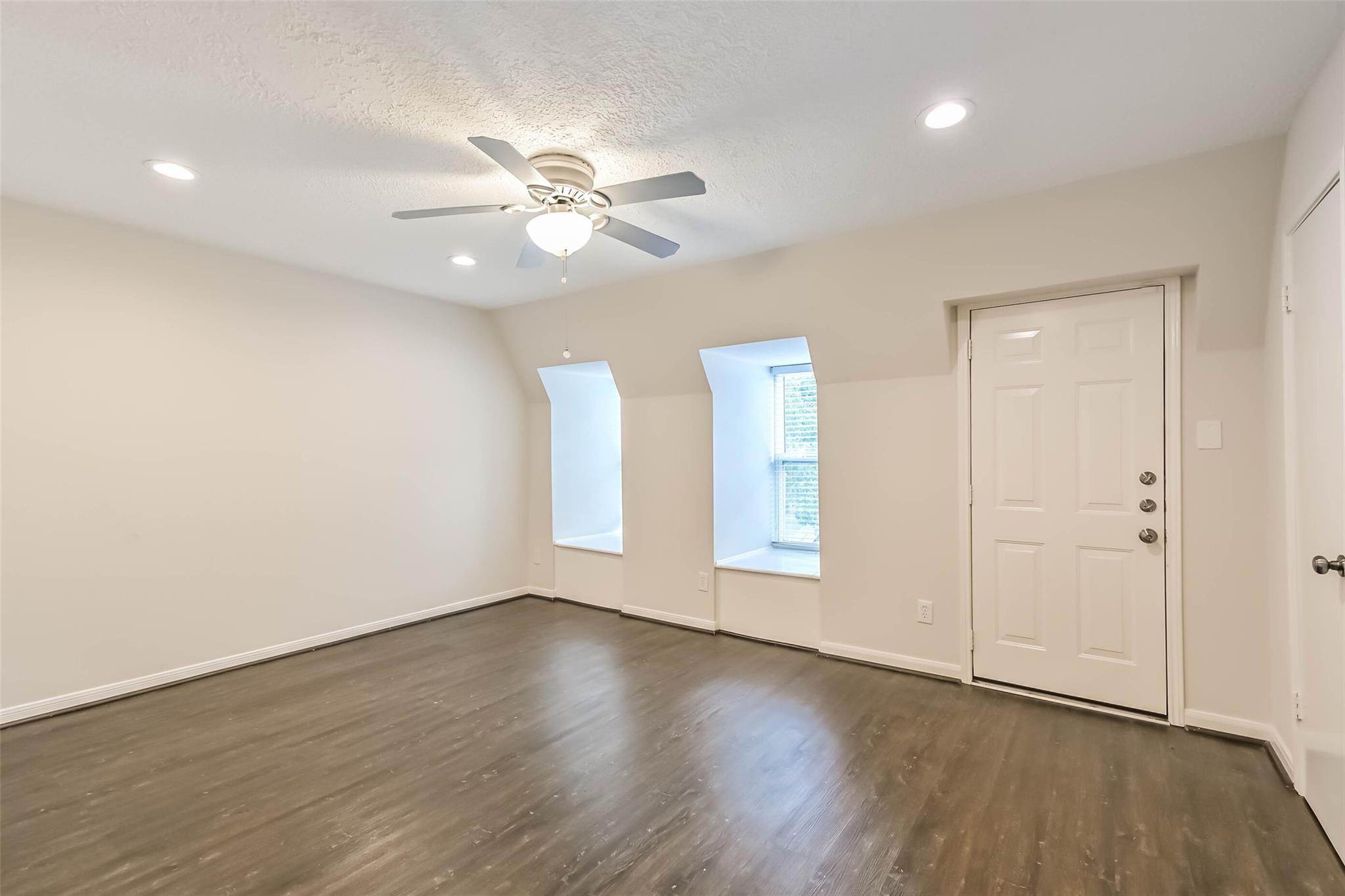 496 N Post Oak Lane # 496
