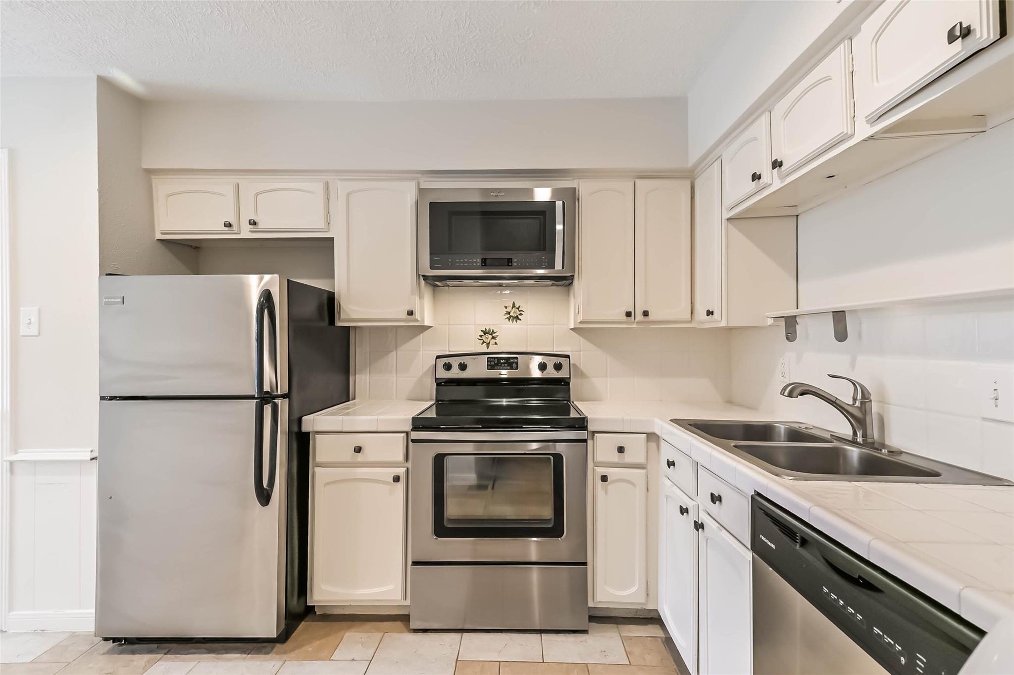 496 N Post Oak Lane # 496