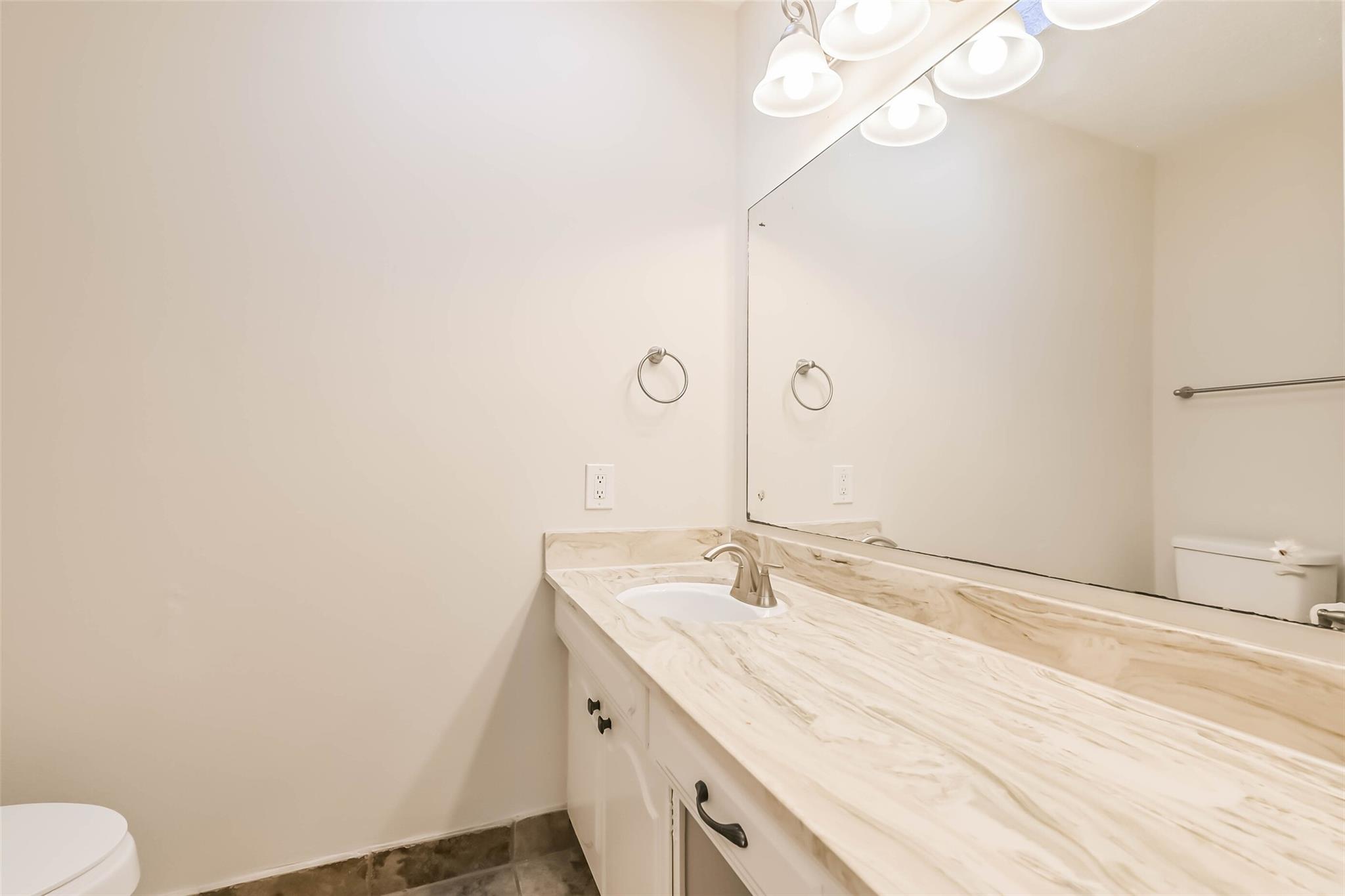 496 N Post Oak Lane # 496