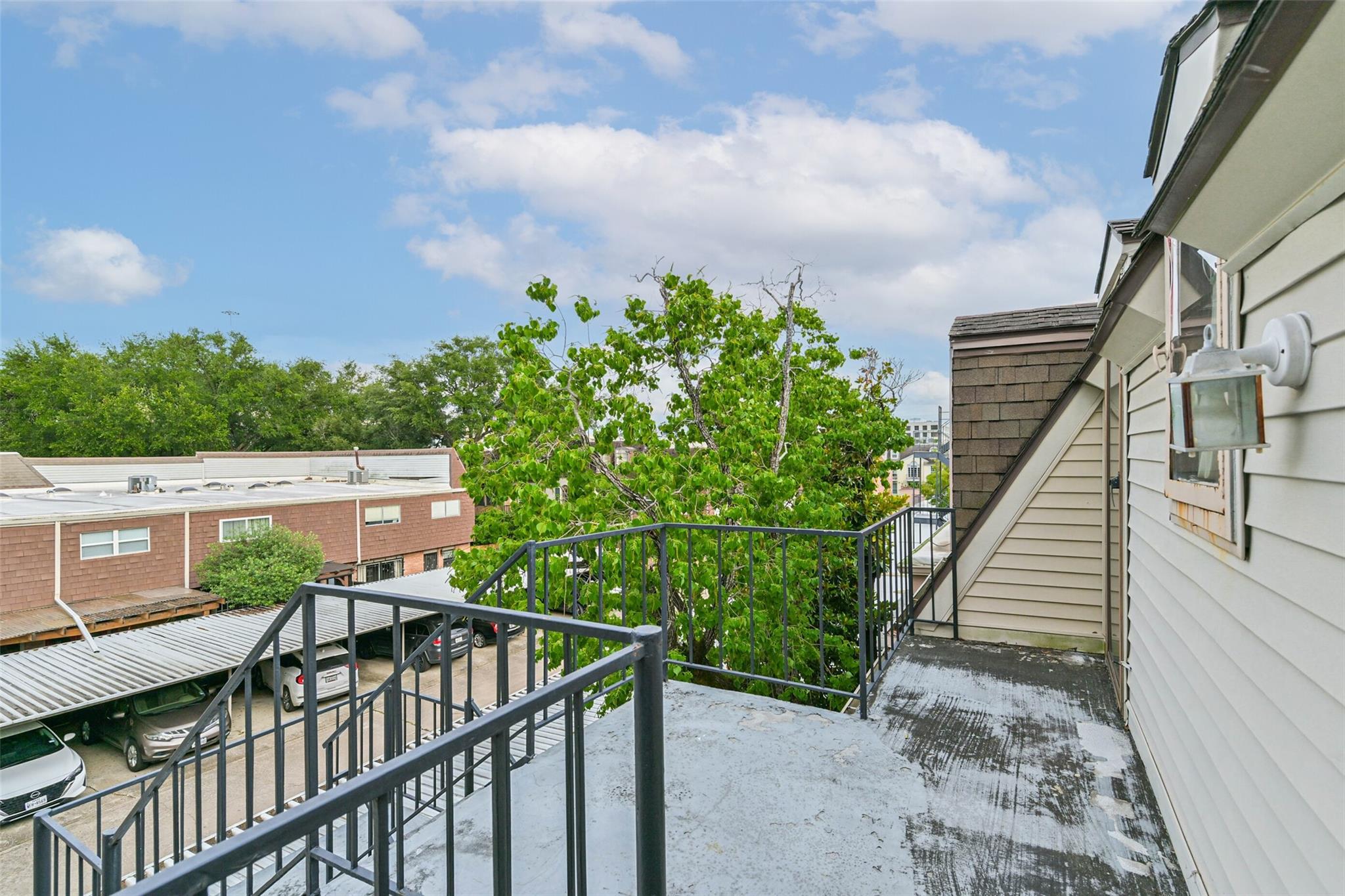 496 N Post Oak Lane # 496