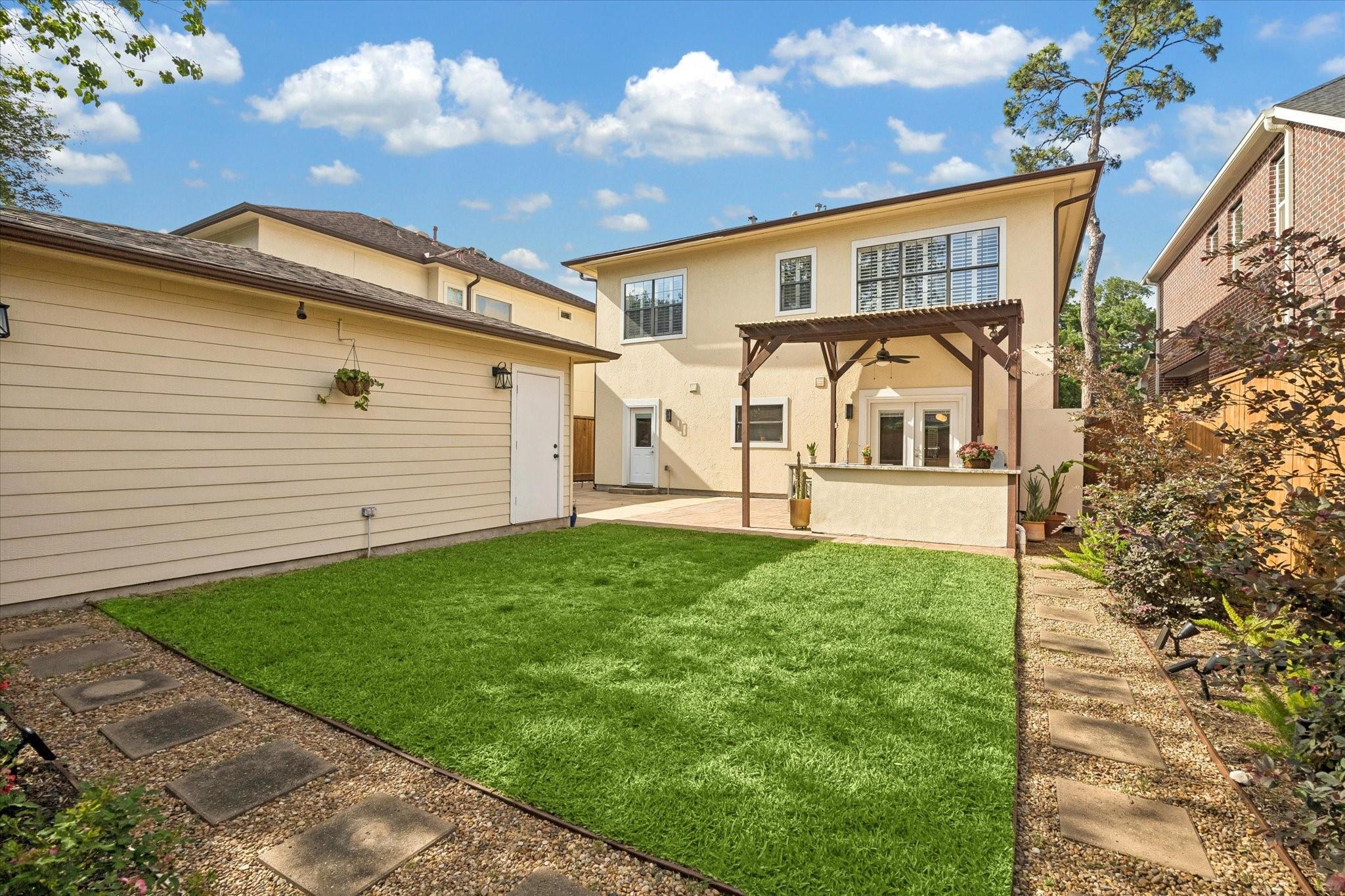 4209 Sunset Boulevard