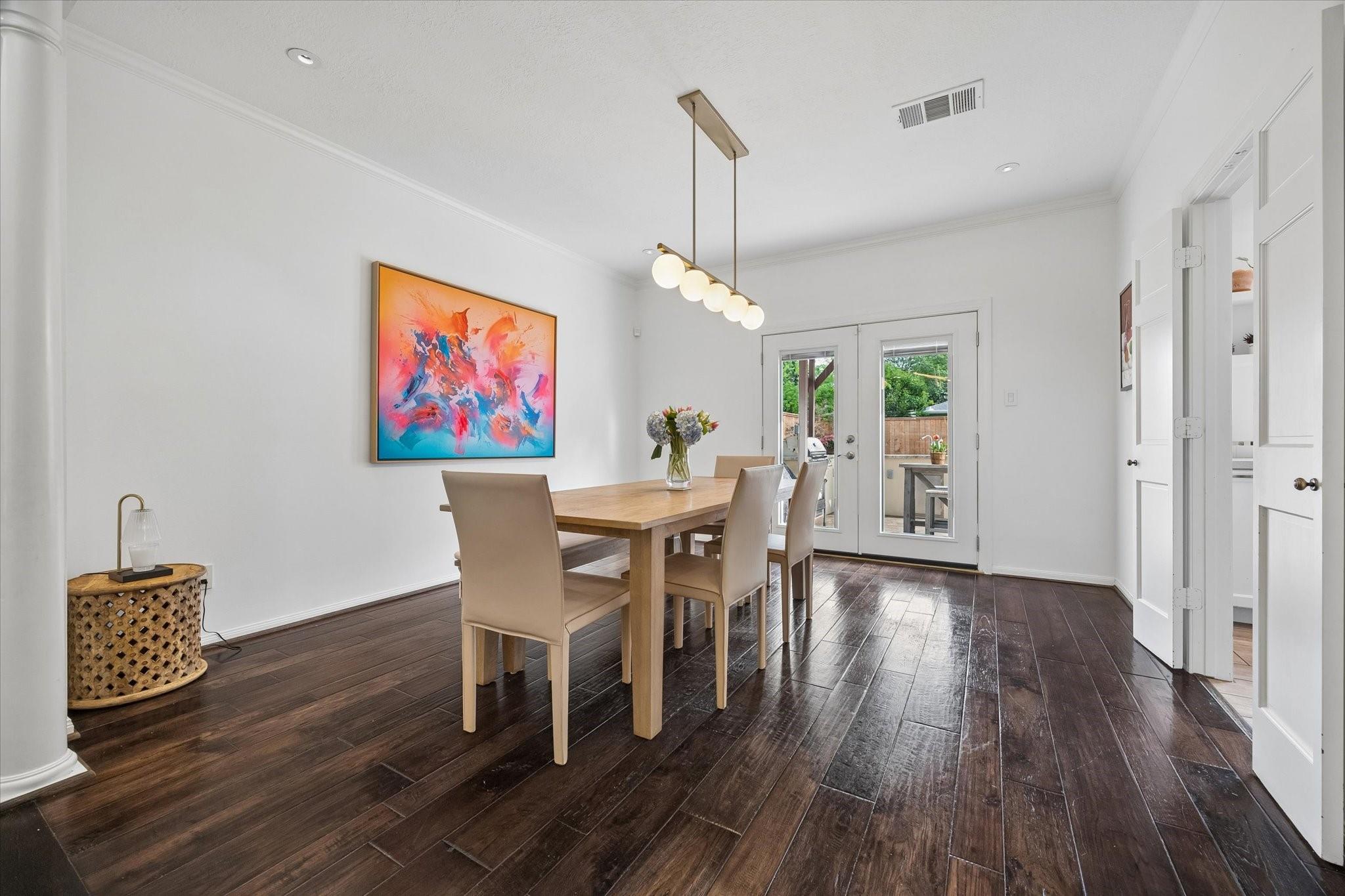 4209 Sunset Boulevard