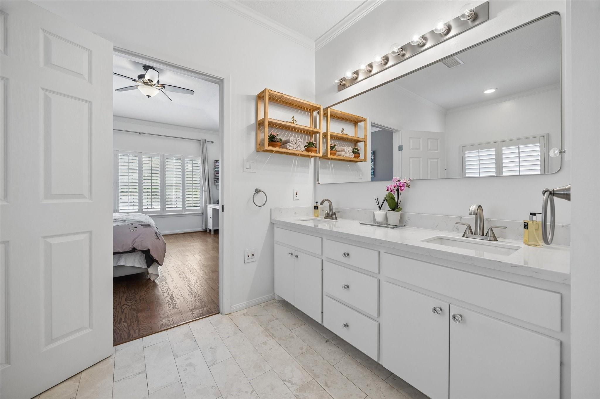 4209 Sunset Boulevard