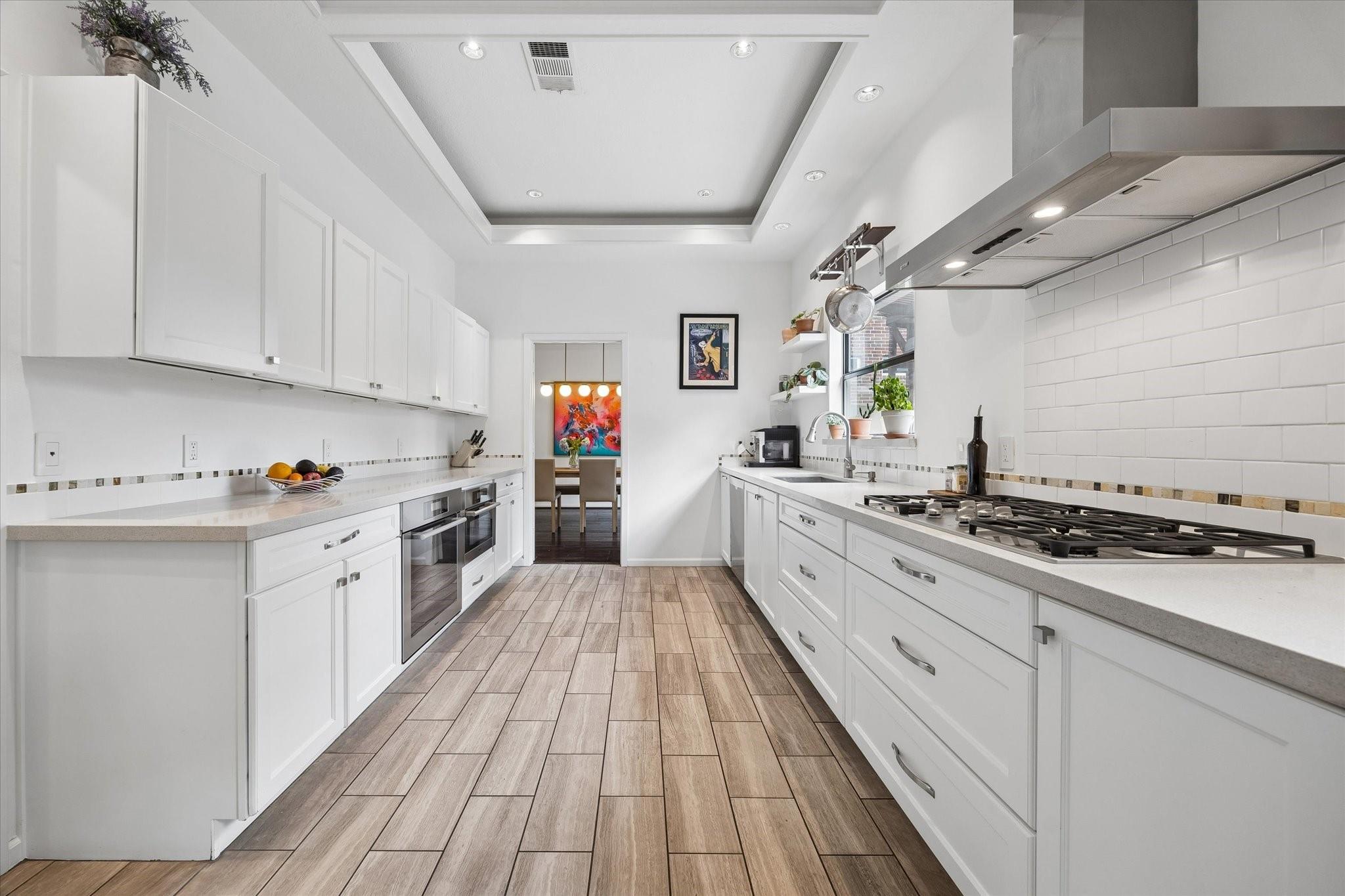 4209 Sunset Boulevard