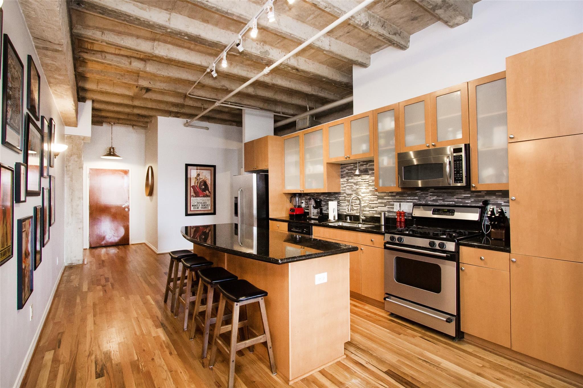 201 Main Street # 4F