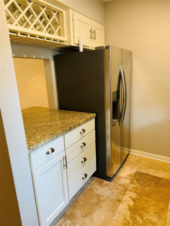 1880 White Oak Drive # 117