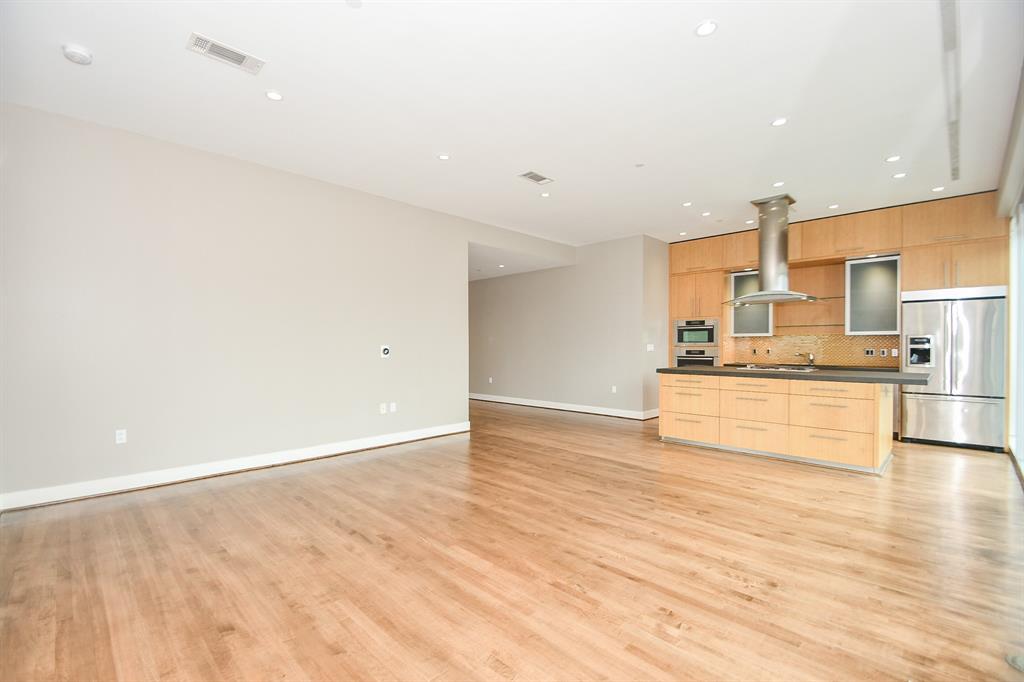 1600 Post Oak Boulevard # 1307