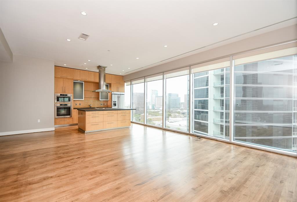 1600 Post Oak Boulevard # 1307