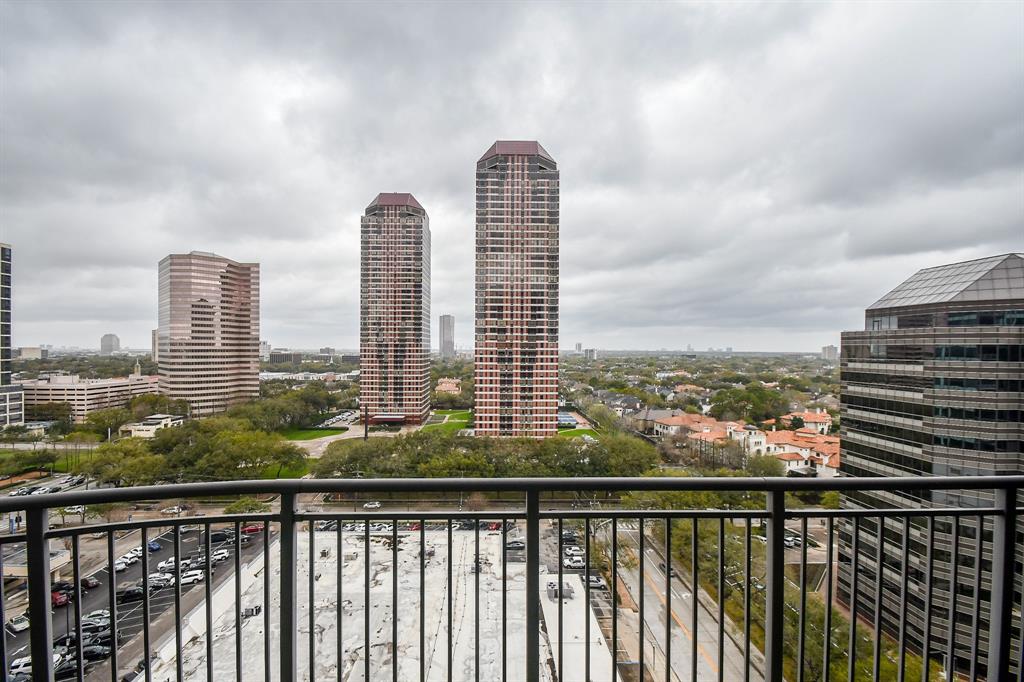 1600 Post Oak Boulevard # 1307