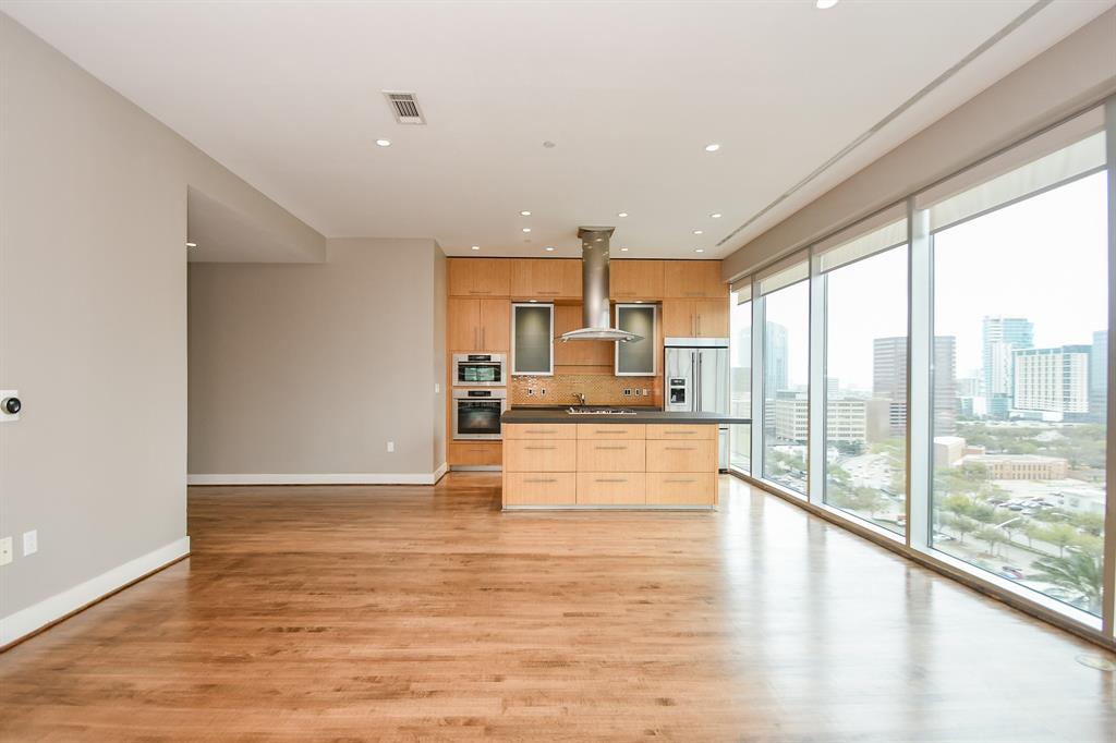 1600 Post Oak Boulevard # 1307
